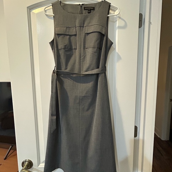 Banana Republic Sleeveless Belted Pocket Dress - Picture 3 of 4
